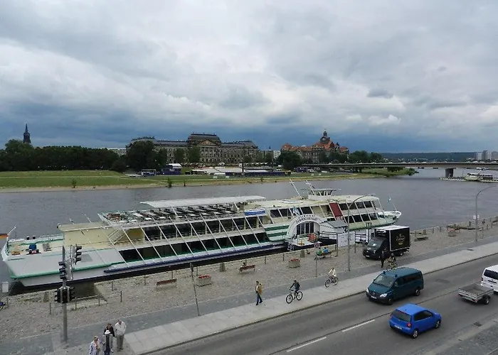 Idyllisches Fuer Zwei * Дрезден